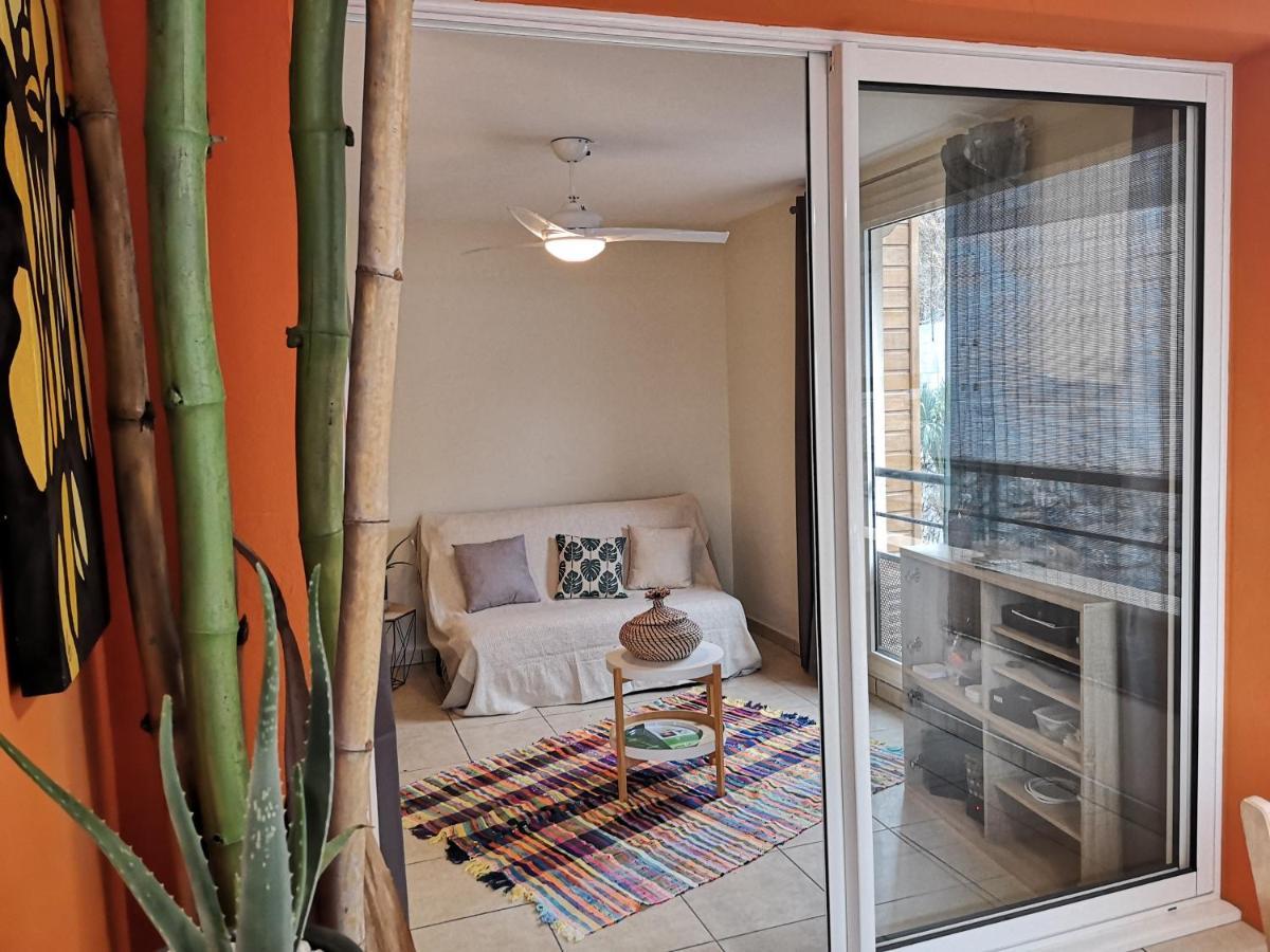 Bel Appartement Avec Terrasse Proche Des Plages Saint-Gilles Les Bains Zewnętrze zdjęcie